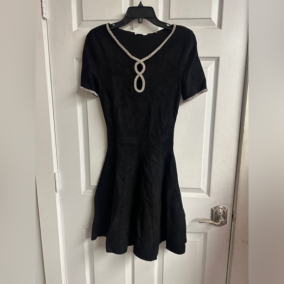 Megane Embellished Velvet Knit Dress - Picture 3 of 7